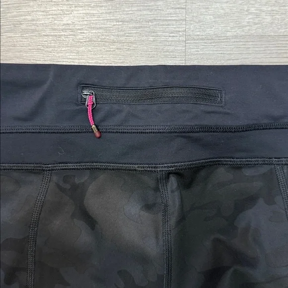 Lululemon Run: Inspire Crop II *All Luxtreme Savasana Camo 20cm Black Sz 6! - Picture 9 of 11